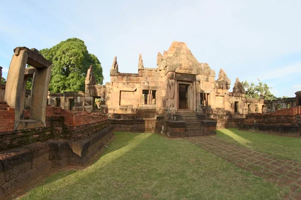 Prasat Muang Tam Khmer tempel in Buri Ram, Thailand — Stockfoto