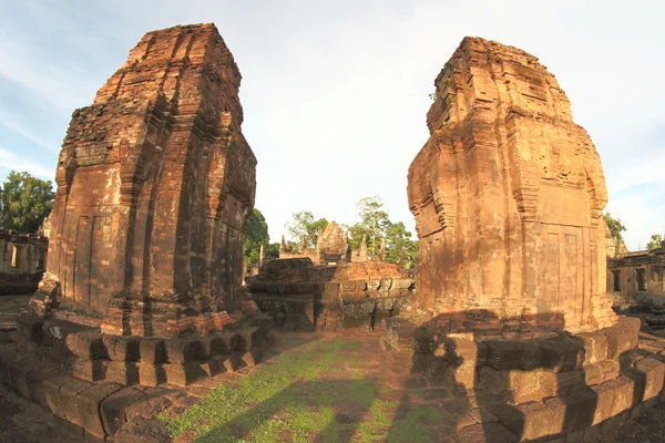 Prasat Muang Tam Khmer temple in Buri Ram , Thailand — Stock Photo, Image