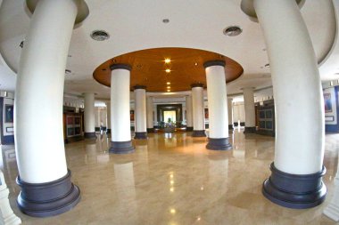 Golden pagoda mahamongkol bua roiet Tayland içinde