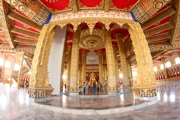 Wat Pha Namthip Thep Prasit Wanaram of Pha Nam Yoi, roiet, Thail — Stockfoto