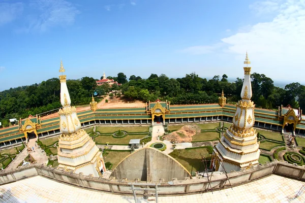 Wat Pha Namthip Thep Prasit Wanaram ou Pha Nam Yoi, roiet, Thail — Photo