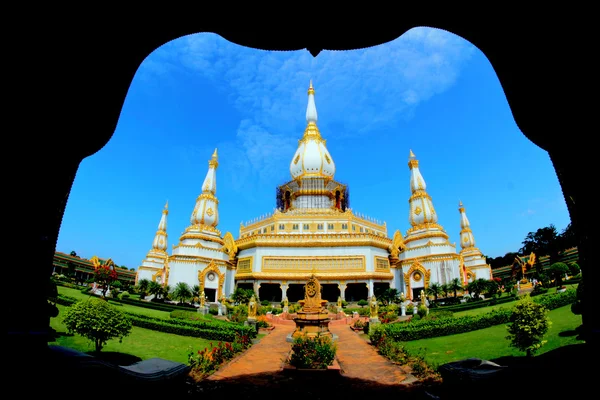 Wat pha namthip thep prasit wanaram oder pha nam yoi, roiet, thail — Stockfoto