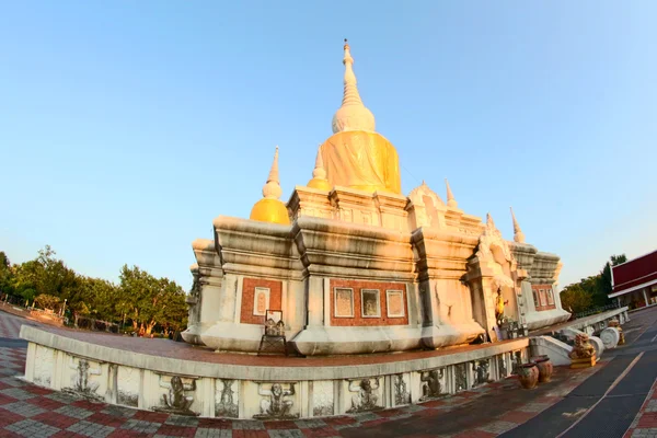 Phra que Nadoon Stupa à Mahasarakham Thaïlande — Photo
