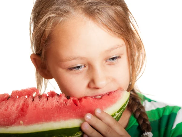 Ragazza mangiare anguria su uno sfondo bianco — Foto Stock