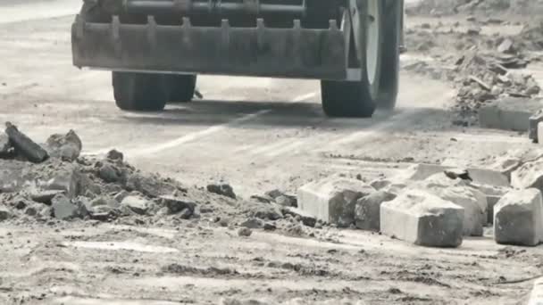 Materiaal van de bouw van de weg — Stockvideo