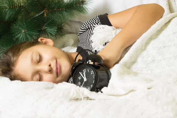 Kind slaapt in nieuwe jaar — Stockfoto