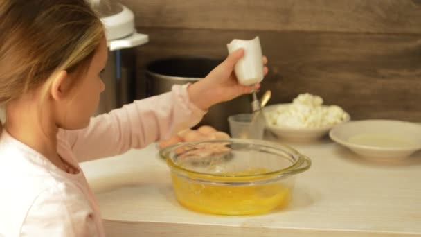 Cute girl making dough — Stock Video