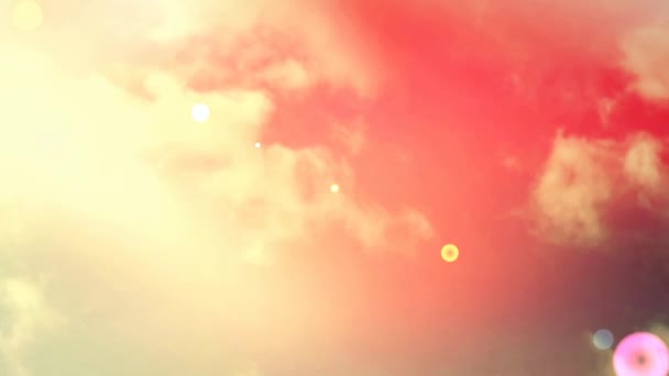 Langit yang indah dengan pantulan cahaya — Stok Video