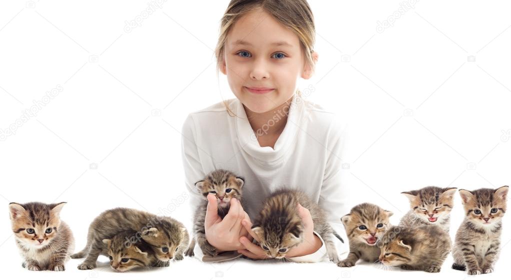 girl and  kittens