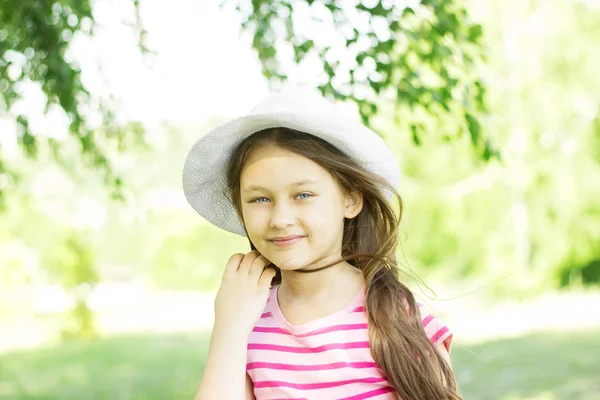 Glad tjej — Stockfoto