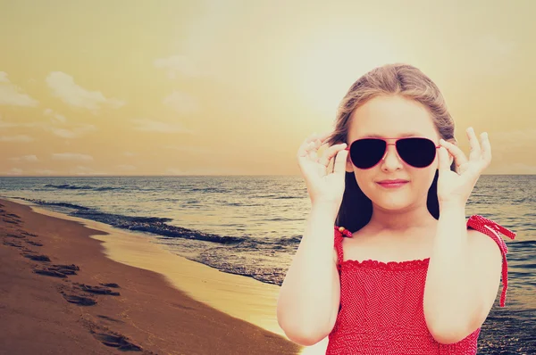 Child and sea — Stock Photo, Image