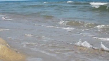 insan ayakları, sörf ve kum plaj