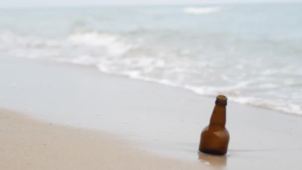 Botella en el mar — Vídeos de Stock