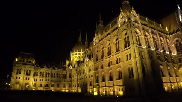 ブダペストのハンガリー議会 ライト Uhdで撮影 — ストック動画