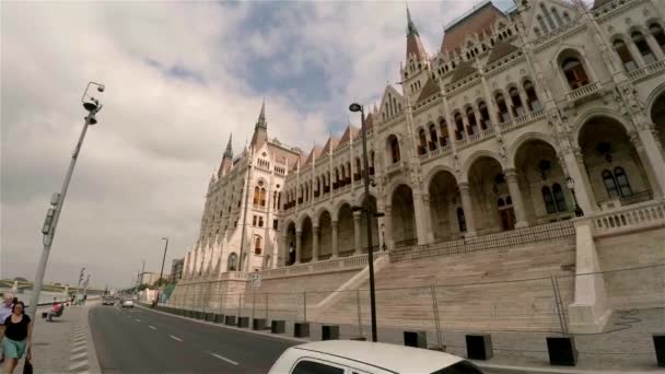 Parlamentul Maghiar Din Budapesta Împușcat Uhd — Videoclip de stoc