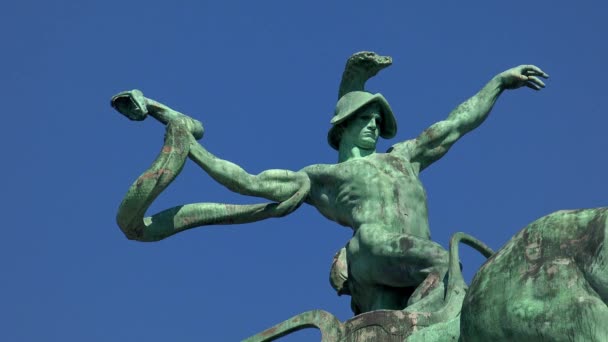 Das Denkmal Eine Skulptur Heldenplatz Budapest Ungarn Gedreht Uhd — Stockvideo