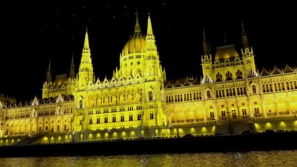 Hungarian Parliament Budapest Night Lights Shot Uhd — Stock Video