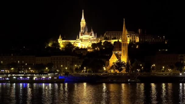 Matthias Church Budapeste Boa Noite Luzes Hungria Tiros Uhd — Vídeo de Stock