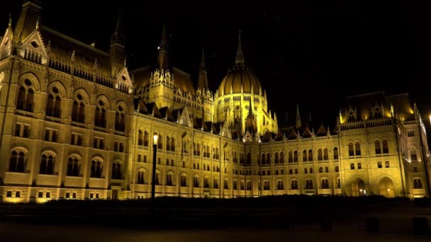 ブダペストのハンガリー議会 ライト Uhdで撮影 — ストック動画