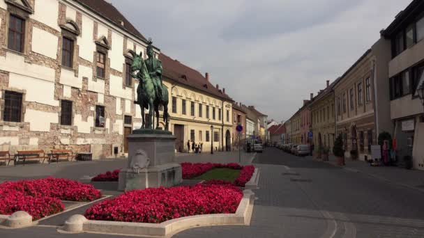 Monumento Una Escultura Budapest Hungría Disparo Uhd — Vídeos de Stock