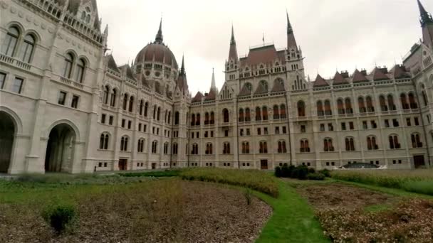 ブダペストのハンガリー議会 Uhdで撮影 — ストック動画