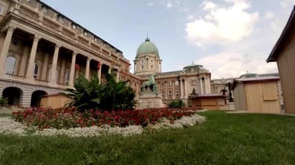Budan Linna Kuninkaallinen Palatsi Budapestissa Unkarissa Ammuttu Uhd — kuvapankkivideo