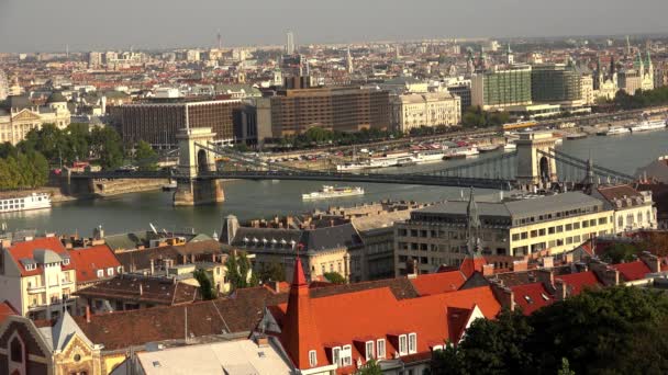 Boedapest Bovenaanzicht Architectuur Oude Huizen Straten Wijken Hongarije Neergeschoten Uhd — Stockvideo