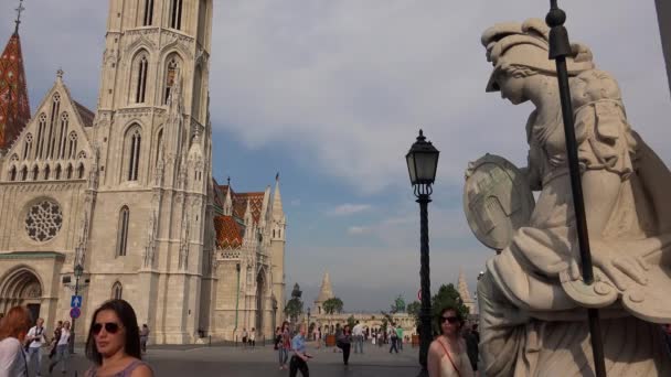 Церковь Маттиаса Будапеште Венгрия Выстрел Uhd — стоковое видео