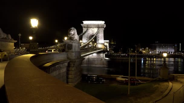 Ponte Rio Danúbio Budapeste Hungria Boa Noite Luzes Tiros Uhd — Vídeo de Stock