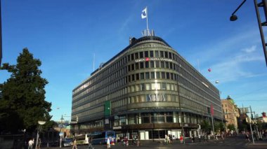 Helsinki. Manzaralar. Şehir sokakları. Finlandiya. 4K, UHD 'de çekilmiş.