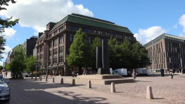 Helsinki. Manzaralar. Şehir sokakları. Finlandiya. 4K, UHD 'de çekilmiş.