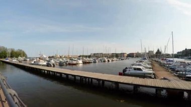 Liman, Helsinki 'deki liman. 4K, UHD 'de çekilmiş.