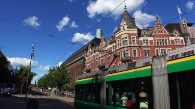 Helsinki. Manzaralar. Şehir sokakları. Finlandiya. 4K, UHD 'de çekilmiş.