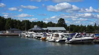 Liman, Helsinki 'deki liman. 4K, UHD 'de çekilmiş.