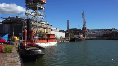 Liman, Helsinki 'deki liman. 4K, UHD 'de çekilmiş.