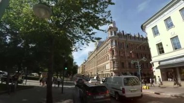 HELSINKI, FINLAND - YAZ 2015 Helsinki. Manzaralar. Şehir sokakları. Finlandiya. 4K, UHD 'de çekilmiş.