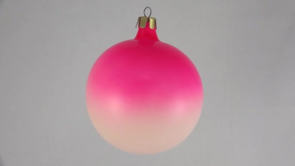 Christmas Toy Shiny Rose Ball Shot Uhd Real Time — Stock Video