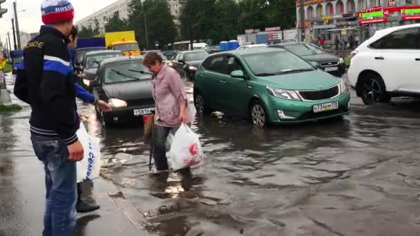 Saint Petersburg Russia Giugno 2015 Piogge Abbondanti Inondazioni Elementi Pietroburgo — Video Stock