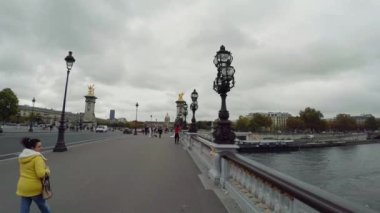 Paris 'teki Seine Nehri. Fransa. 4K 'da video, UHD