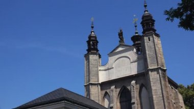 Kilise, Kirk. Ossuary, Kostnice, Çek Cumhuriyeti, Kutna Hora, Sedlec. 4K 'de video, UHD. Gerçek zamanlı..