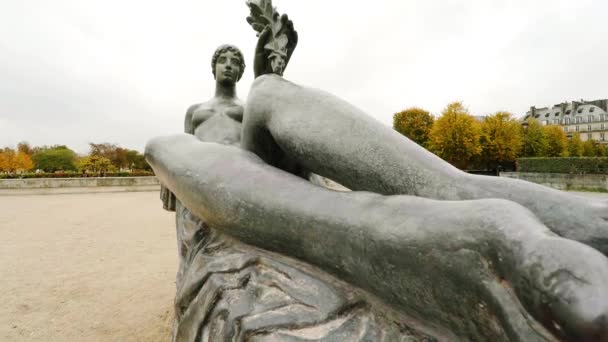 Skulpturen Naken Flicka Paris Video Uhd — Stockvideo