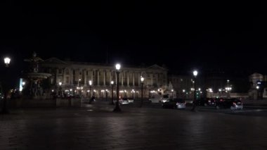 Paris mi? Mimarlık, eğlence, eski evler, sokaklar ve mahalleler. İkonik yerler. 4K, UHD 'de çekilmiş.