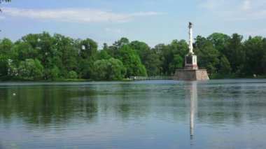 Satranç köşesi. Puşkin. Catherine Park. Tsarskoye Selo. Mimari. Anıtlar. Saraylar. 4K 'da video, UHD