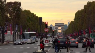 Paris 'te Zafer Takı. Fransa. 4K 'da video, UHD