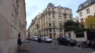 Paris mi? Mimarlık, eğlence, eski evler, sokaklar ve mahalleler. İkonik yerler. 4K, UHD 'de çekilmiş.