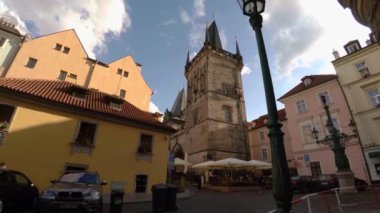 PRAG, CZECH Cumhuriyet - YAZ 2015: Prag 'daki Antik Kule. Çek Cumhuriyeti. 4K 'da video, UHD