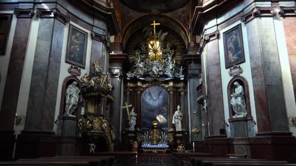 Praga Czeska Republika Lato 2015 Wnętrza Świątyni Pradze Czechy Film — Wideo stockowe