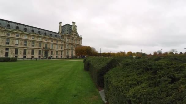 Louvre Famoso Museu Arte Paris França Vídeo Uhd — Vídeo de Stock