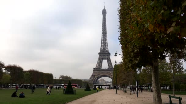 Ейфелева Вежа Парижі Франція Розстріляний Uhd — стокове відео