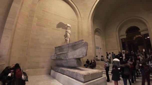 Okřídlené Vítězství Samothrace Také Nazývané Niké Samothrace Muzeu Louvre Paříži — Stock video